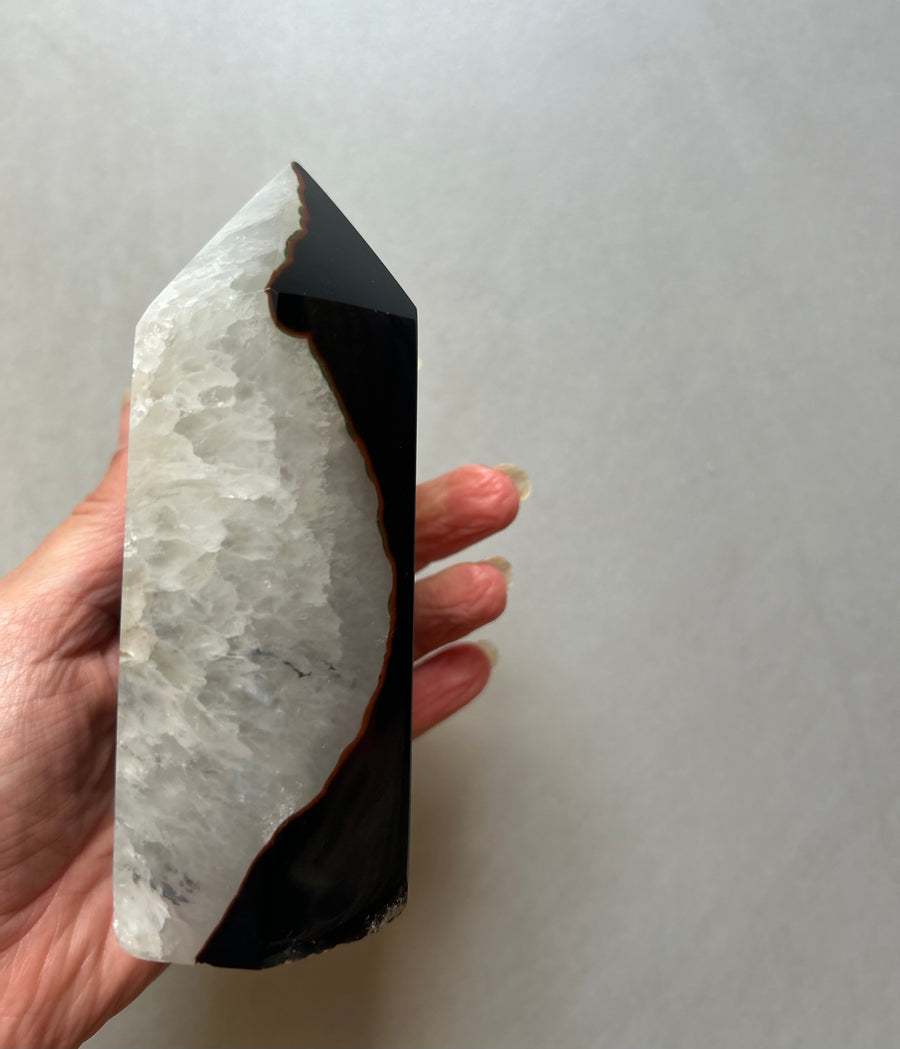 Agate Druze Polished Point